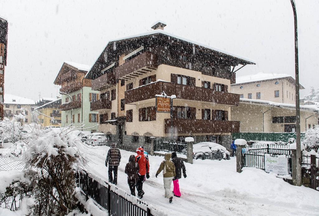 Residence Alpen Casavacanze Pinzolo Exteriör bild