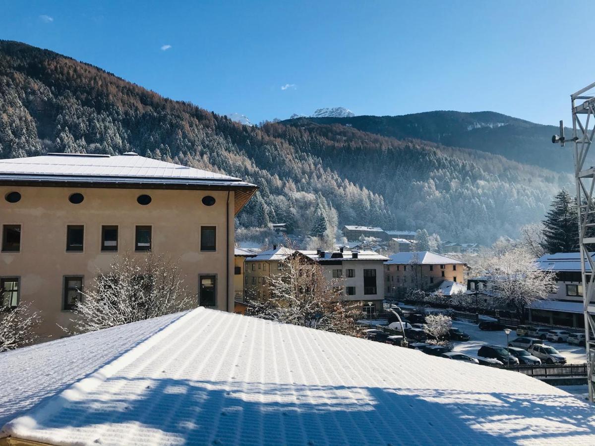 Residence Alpen Casavacanze Pinzolo Exteriör bild